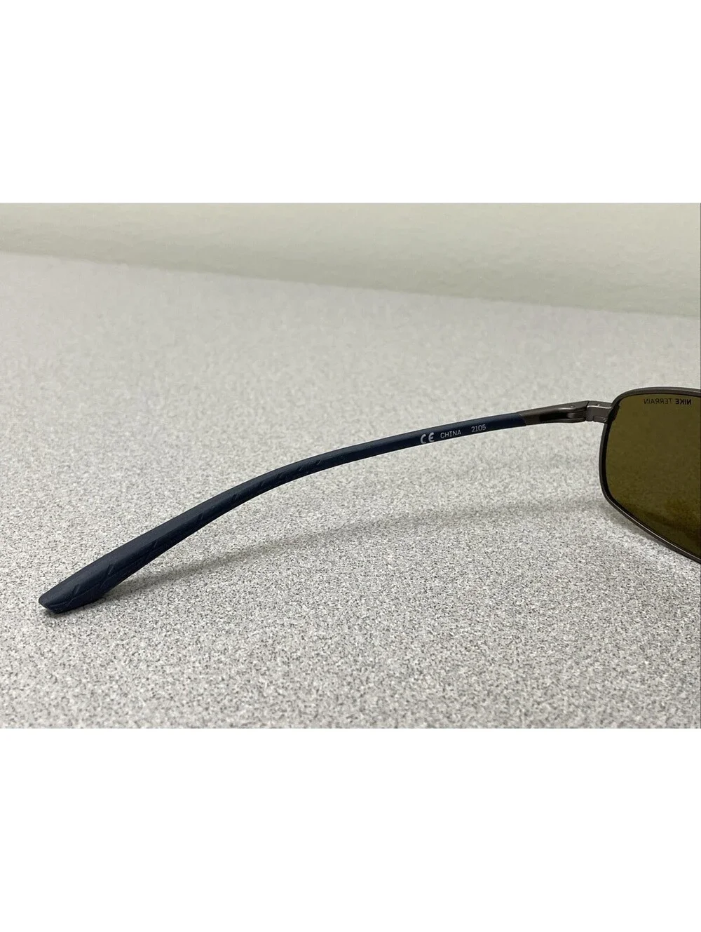 NWT NIKE Pivot Six E EV1092 043 Satin Pewter Mens Rectangle Sunglasses 62-14-135